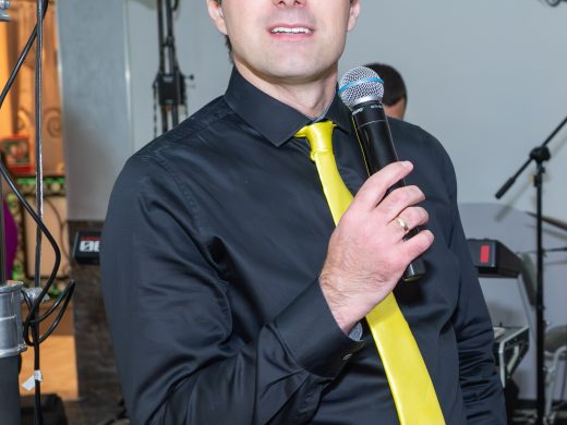 DZ8_3074